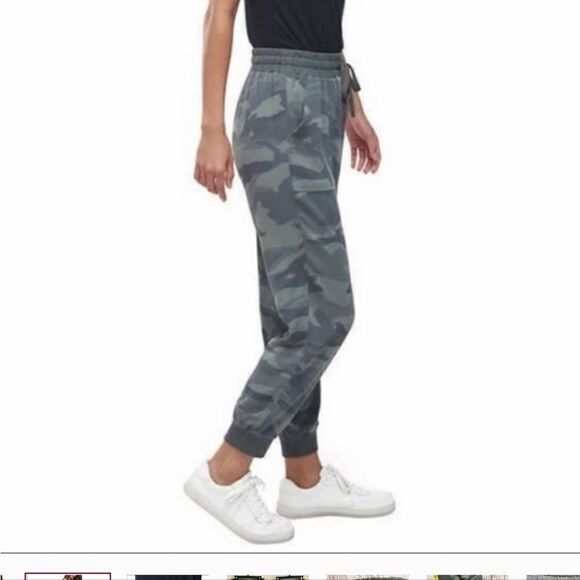 Splendid camo soft knit joggers - Picture 2 of 8